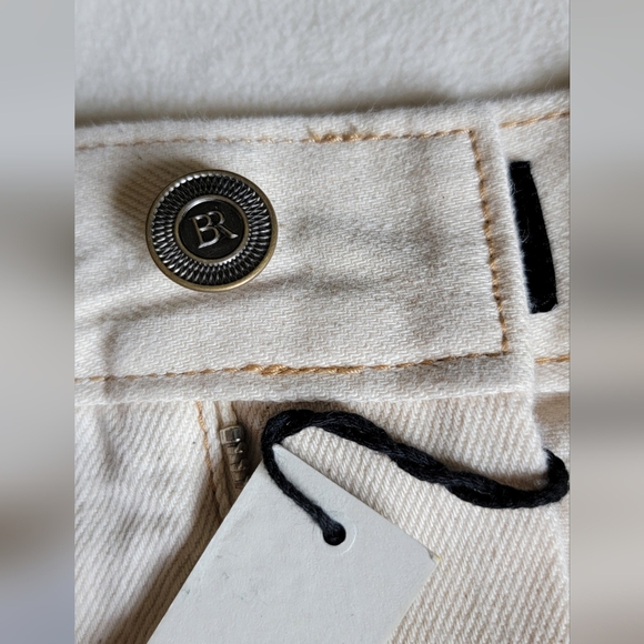 Banana Republic Harlow Denim Cargo skirt, size 10 - Picture 5 of 12